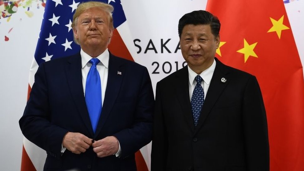Predsednik Tramp je hvalio kineskog predsednika Sija Đinpinga dok je istovremeno vodio trgovinski rat s njim