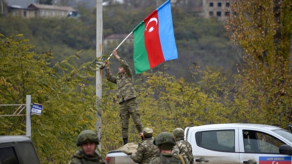 2020-ci il Azərbaycanda İkinci Qarabağ Müharibəsi ili kimi yadda qaldı - BBC News Azərbaycanca