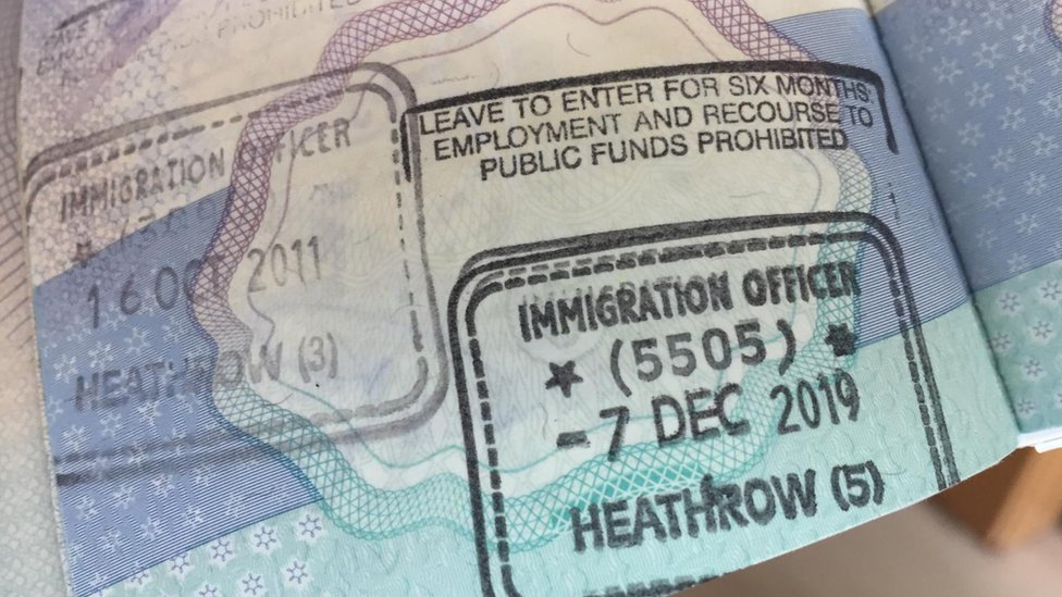 BNO護照內之英國入境印鑒