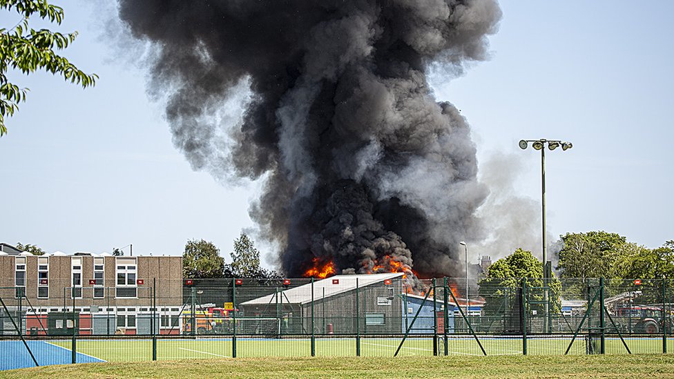 Школьный пожар