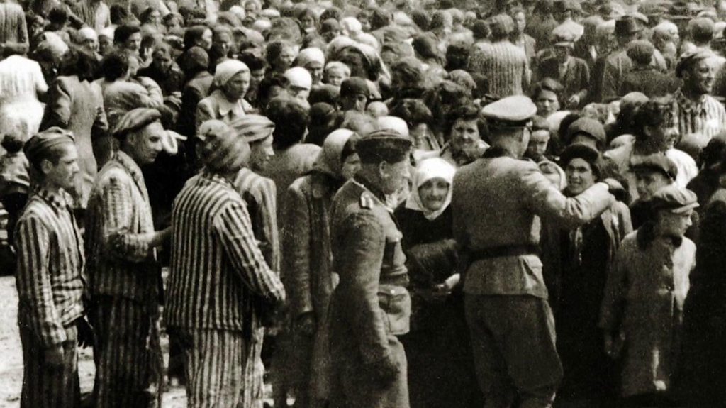 Qué pasó en el campo de concentración de Auschwitz? - BBC News Mundo
