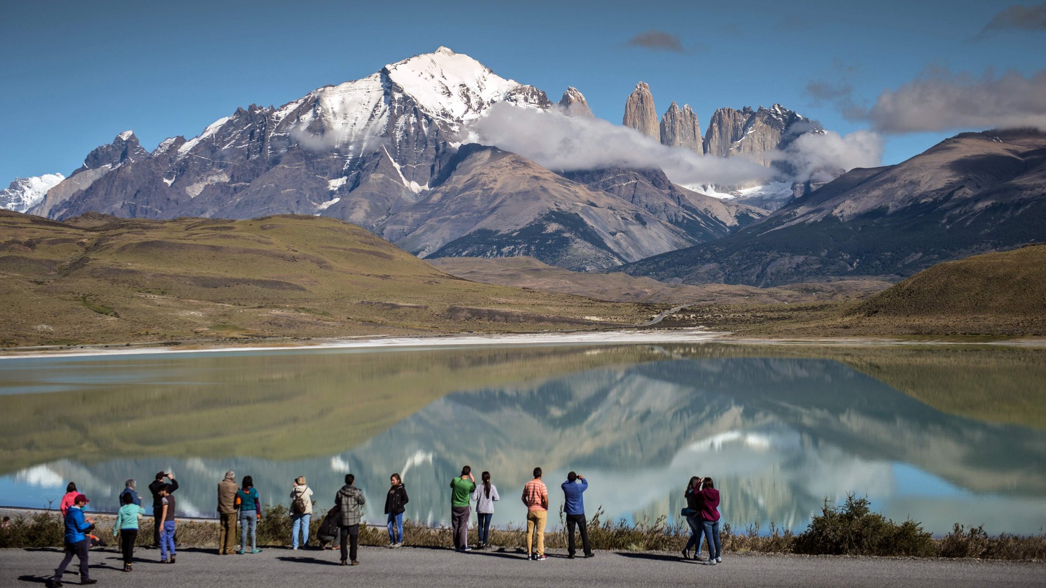 Macadam grave at opfinde Chile unveils Patagonian Route of Parks scenic trail - BBC News