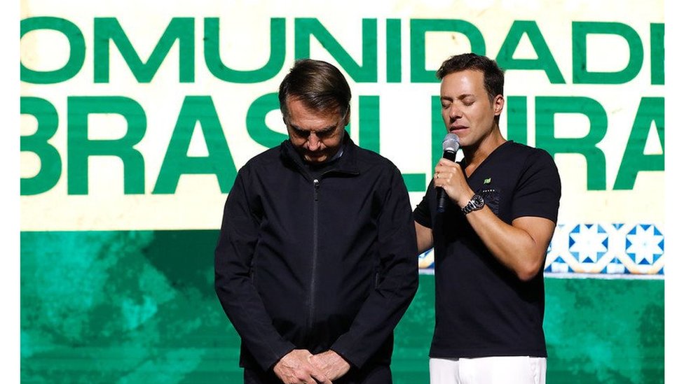 Jair Bolsonaro e o pastor André Valadão em Orlando em junho de 2022