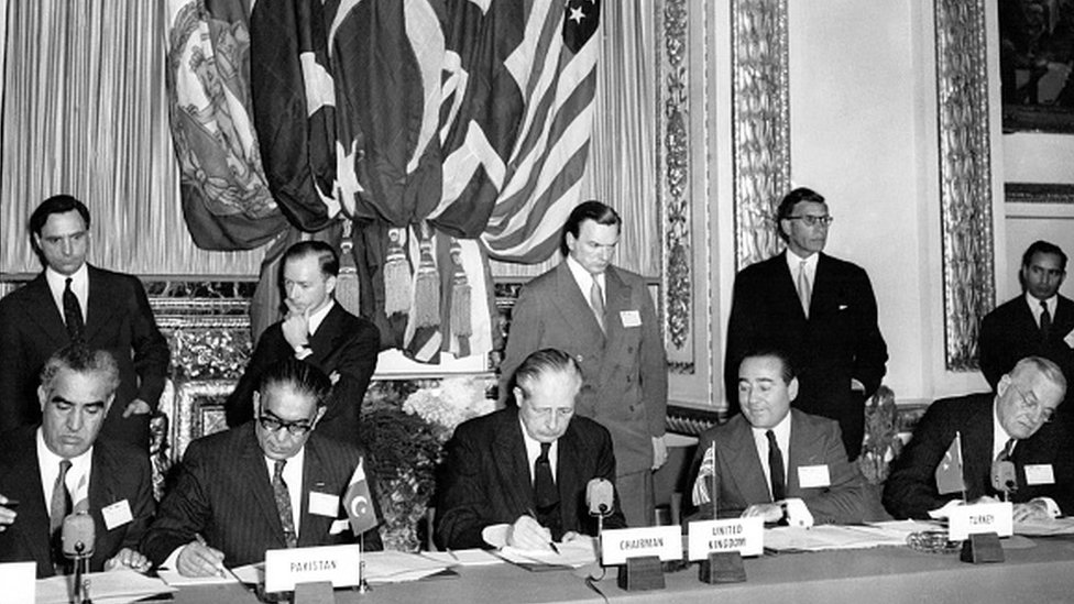 Bağdat Paktı 28 Temmuz 1958'de Londra'da imzalandı