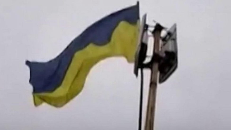على أوكرانيا ارتفع على قرية دافيدف بريد بعد انسحاب القوات الروسية أمام الهجوم الأوكراني المضاد
