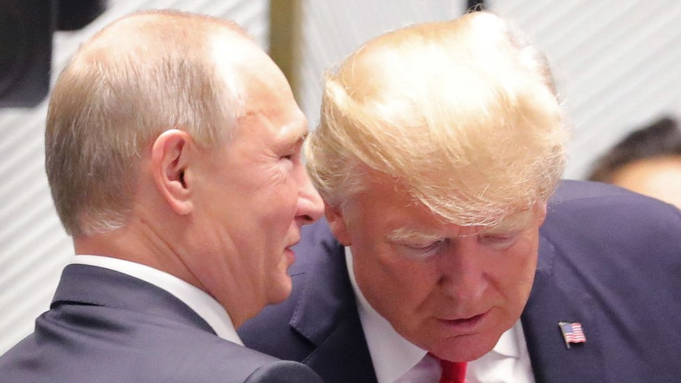 Vladimir Putin y Donald Trump en una cumbre en 2017