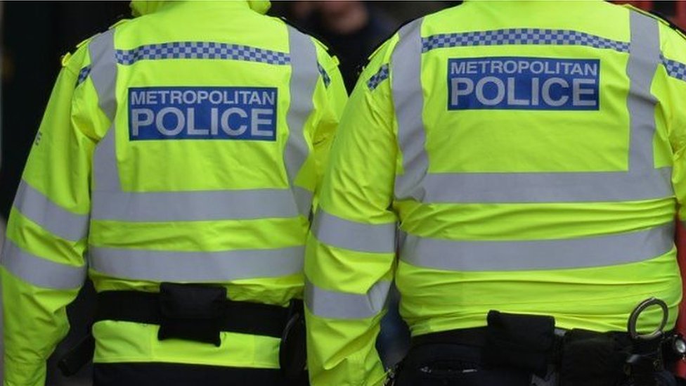 Times: İngiltere'de son 4 yılda 2 bin polis cinsel istismarla suçlandı