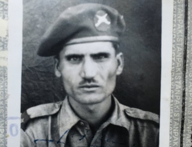 حسن گل، ملیشیا