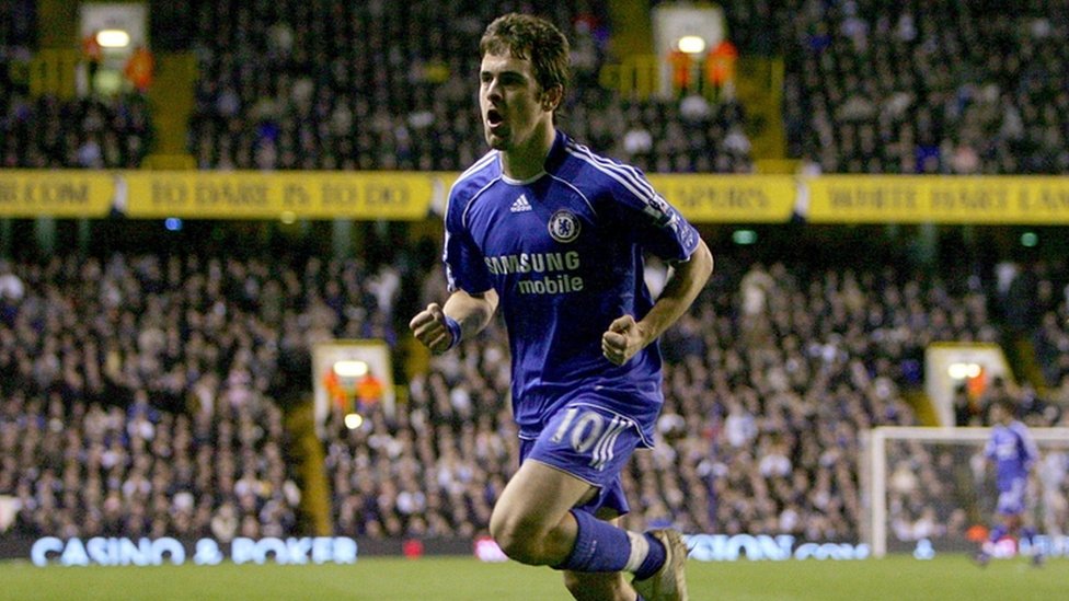 Joe Cole playing for Chelsea in 2008