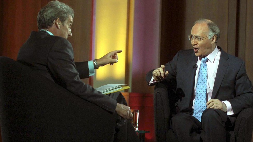 Tergiversar los hechos es una estrategia común de negociación. bbc