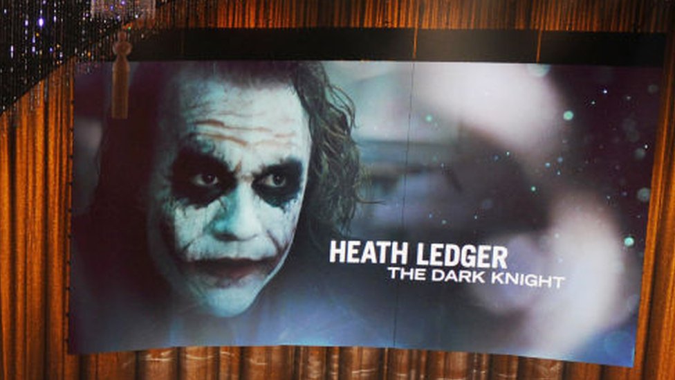 Picture of Heath Ledger during his posthumous 2009 Oscar win