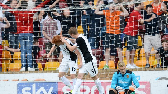 Highlights - Motherwell 0-2 Dundee Utd