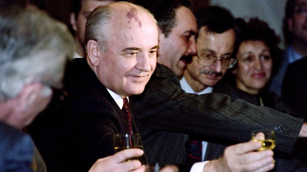 mikhail gorbachev raising a glass on December 26, 1991
