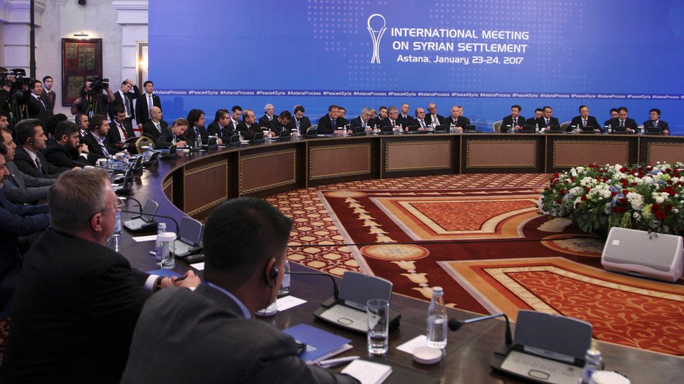 Участники мирных переговоров по Сирии в Астане, Казахстан (23 января 2017 г.)
