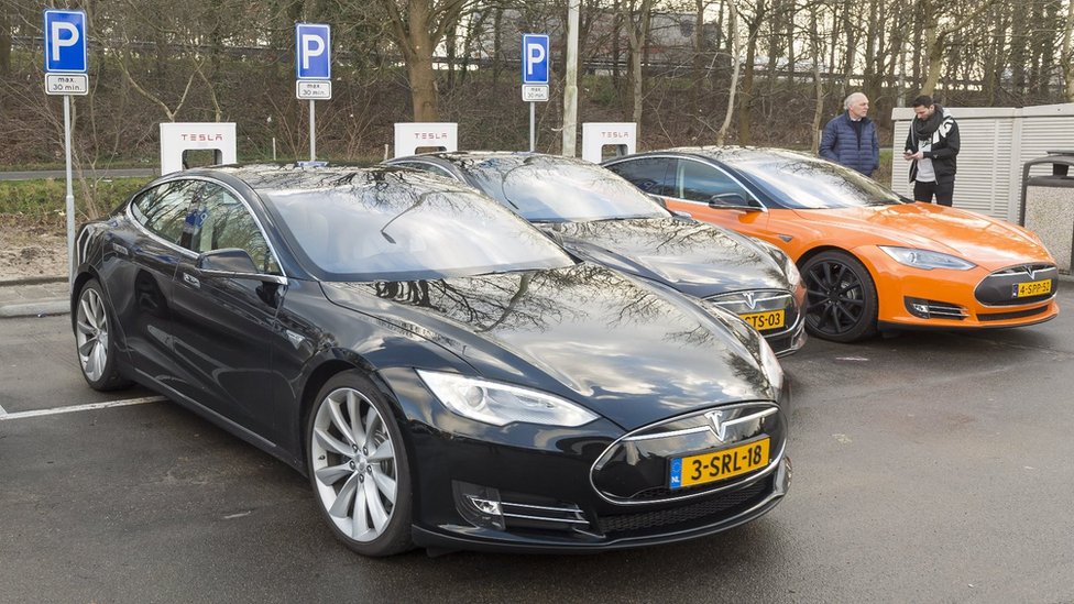 Byton espera poder tener acceso a las estaciones de carga de Tesla. Tesla