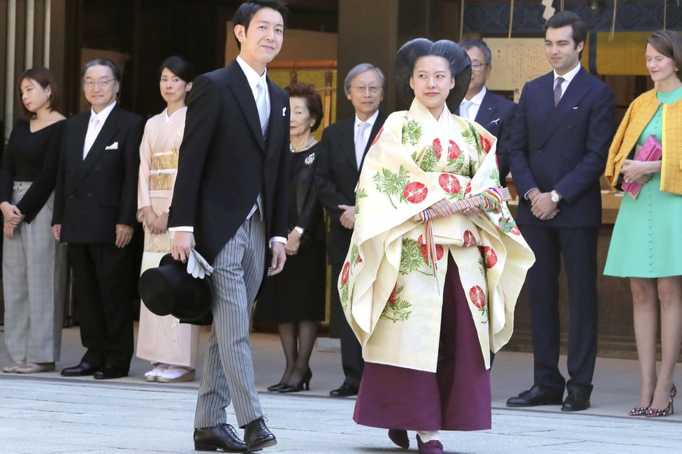 Japon prenseslerin ortak isteği: Bizi rahat bırakın