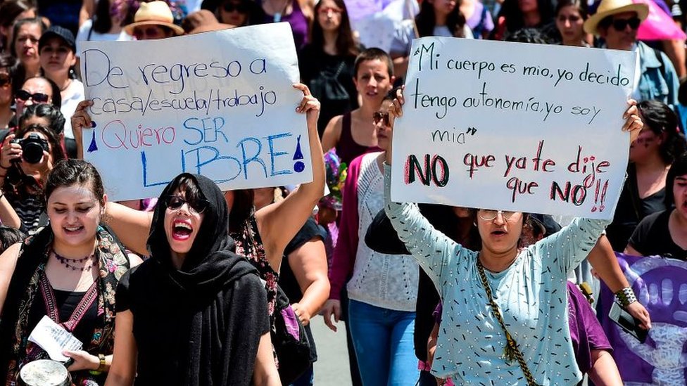 Mujeres protestan en Ciudad de México