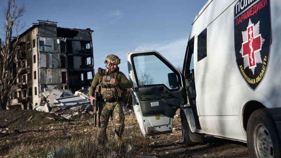 The war in Ukraine re-enacted on a tiny scale by the model-building  community
