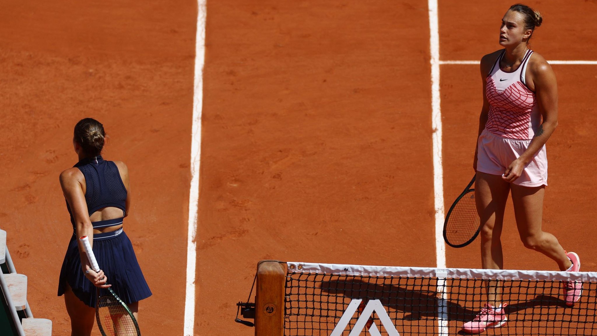 French Open 2023: Ukraine's Marta Kostyuk booed after avoiding Aryna Sabalenka handshake