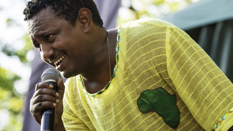 Тедди Афро на фото в 2014 году
