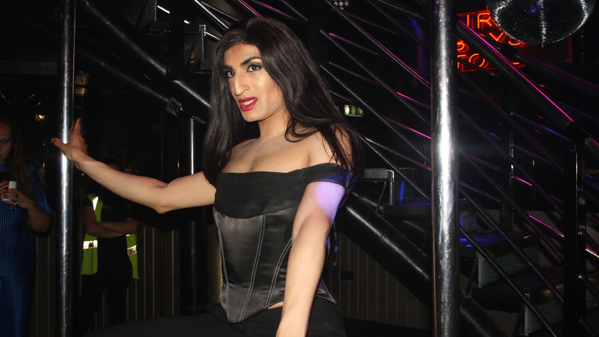 Hungama: The club celebrating London's LGBT South Asians - BBC News