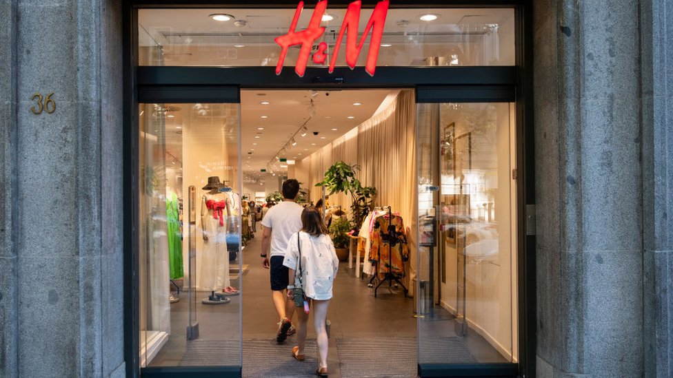 h&m store