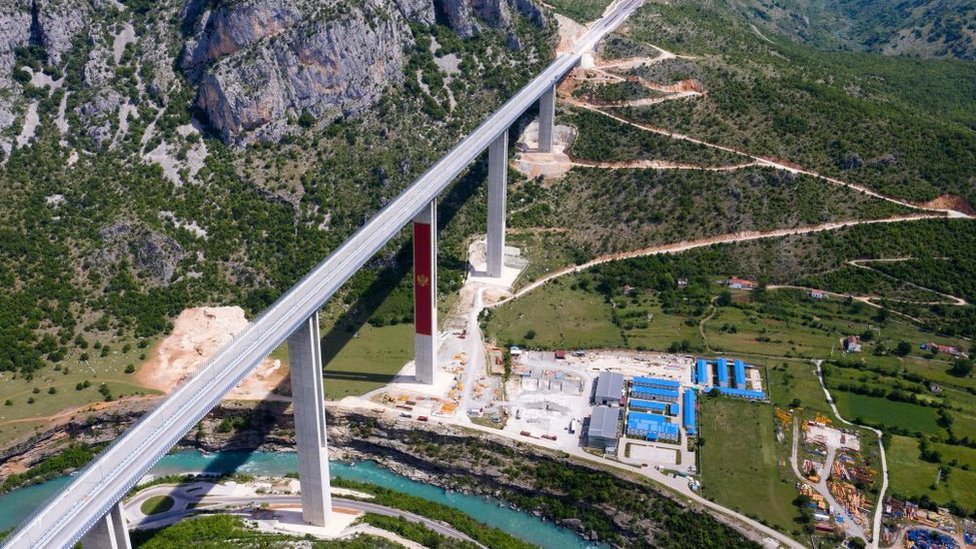 Novi autoput povezuje crnogorsku obalu sa Srbijom i izgradila ga je Kineska korporacija za puteve i mostove
