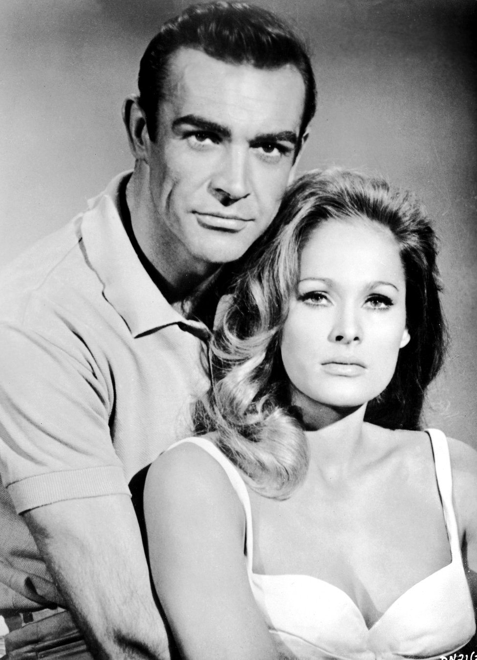 Sean Connery in Dr No with Ursula Andress