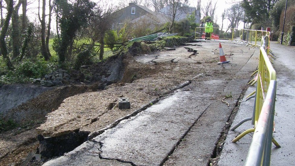 Collapsed Isle of Wight road to finally be repaired BBC News
