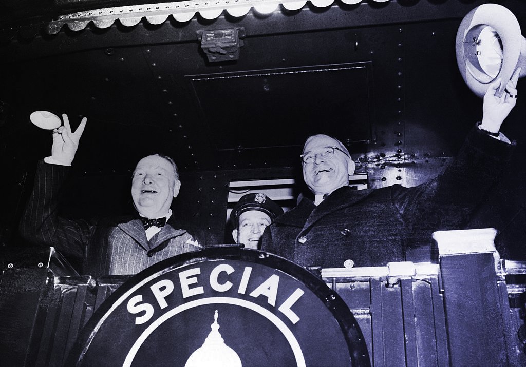 Churchill y Truman camino a Fulton, Missouri, donde Churchill pronunció su famoso discurso.