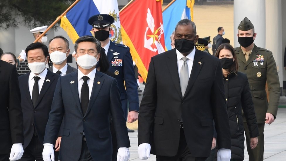 美國國防部長奧斯汀和韓國國防部長徐旭在首爾，3月18日