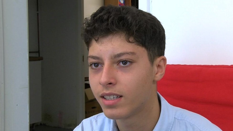 17-летний Эльхади Секлани безуспешно подавал заявки на более чем 100 ролей