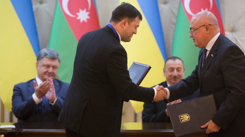 Під час підприсання угоди між Україною та Азербайджаном щодо взаємодії у боротьбі з митними порушеннями