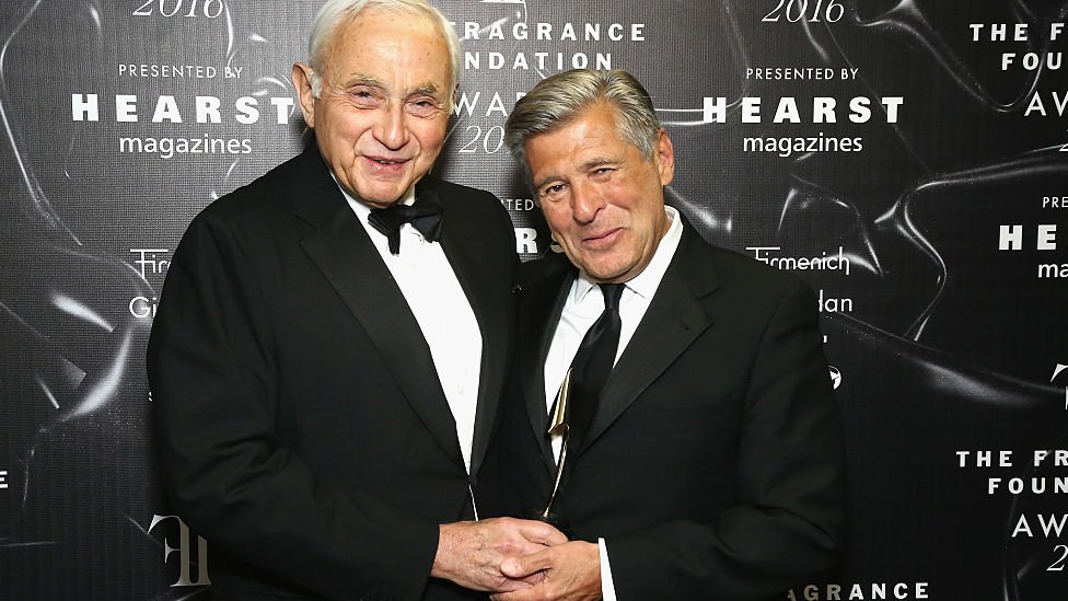 Основатель L Brands, миллиардер Лес Векснер (слева) и бывший директор по маркетингу Victoria's Secret Эд Разек (справа)