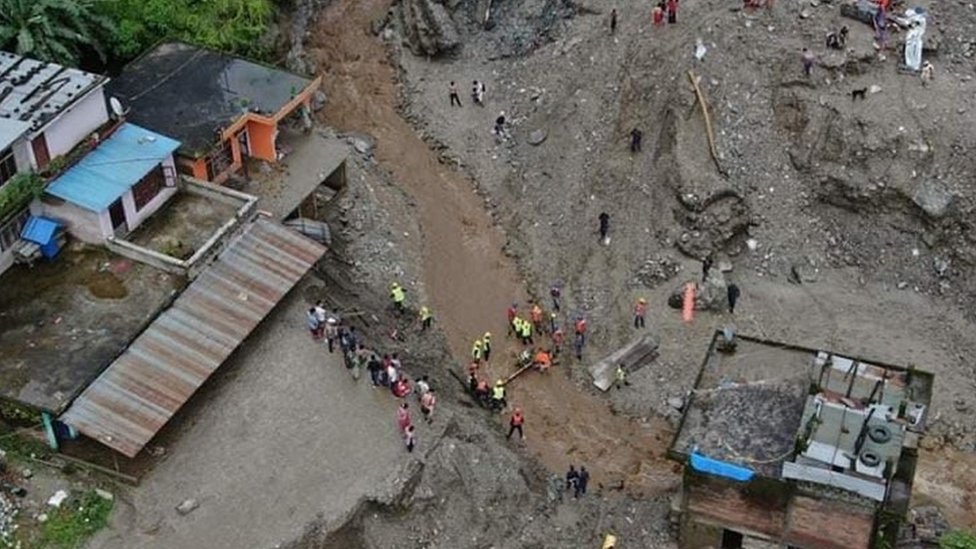 Деревня в районе Синдхупалчок на северо-востоке Катманду пострадала от оползня