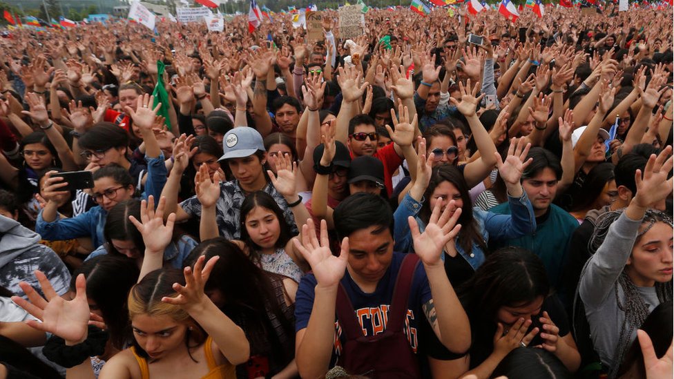 Manifestantes contra la desigualdad en Chile