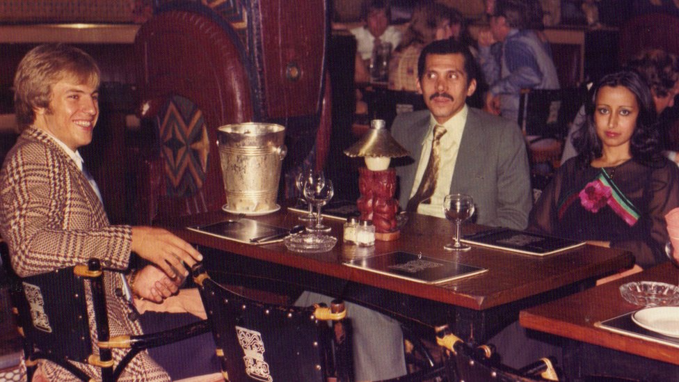 Eamonn O'Keefe, Prince Abdullah bin Nasser and his wife in a London restaurant in 1976