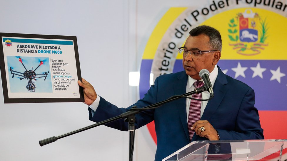 Néstor Reverol.