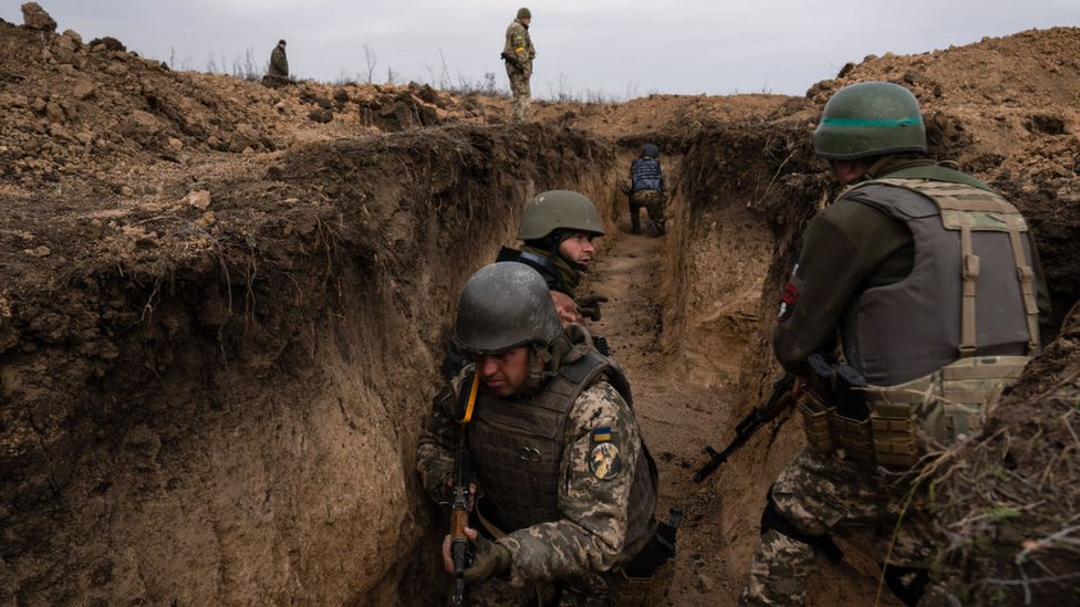 Ukrainians training in trenches