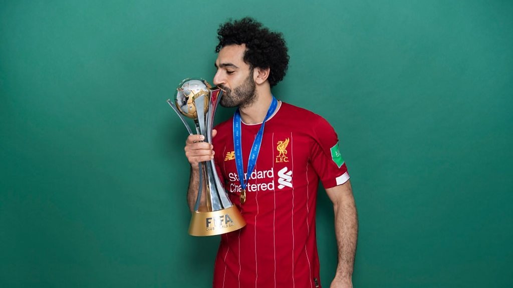 محمد صلاح يتوج بـ كأس العالم للأندية