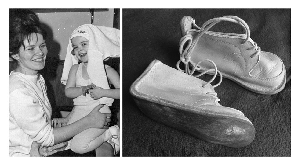 Eveline con Annett y, a la derecha, los zapatitos de la niña que Joachim encontró en el túnel.