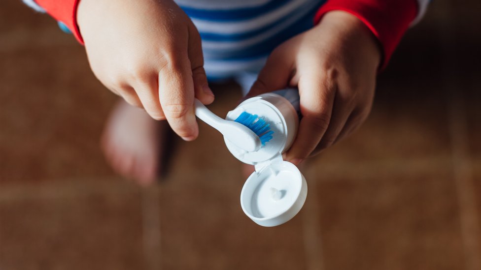 Coronavirus 'Kids celebrate not sharing a toothbrush' BBC News