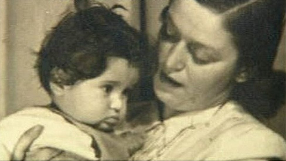Малышка Ева и ее мама Анка
