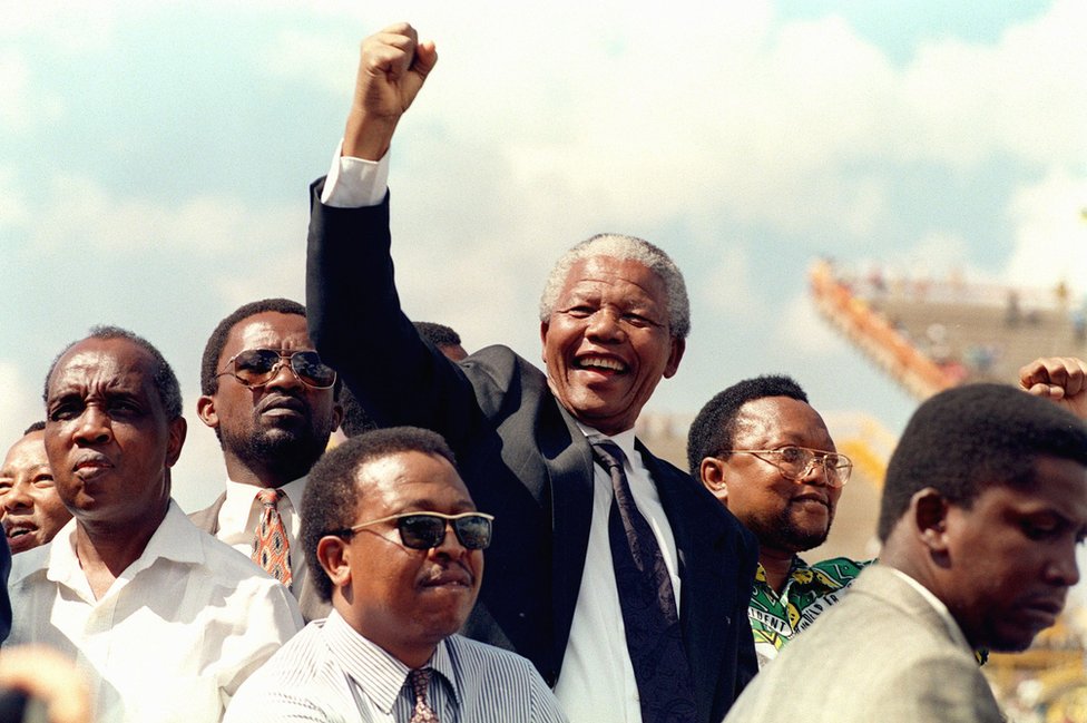 Нельсон Мандела на своем первом предвыборном митинге в 1994 году