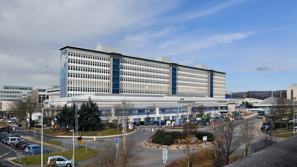 Университетская больница Уэльса