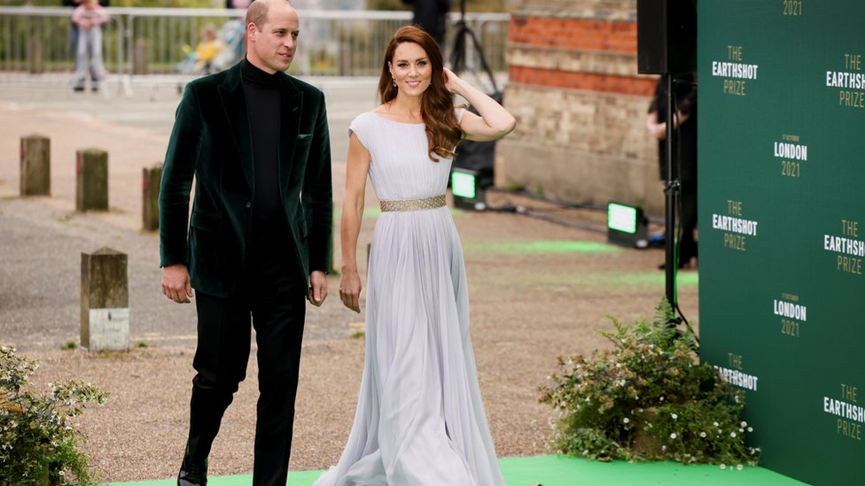 El príncipe William y Kate, duquesa de Cambridge, llegan a la ceremonia de entrega de premios Earthshot en Londres, Gran Bretaña, el 17 de octubre de 2021.