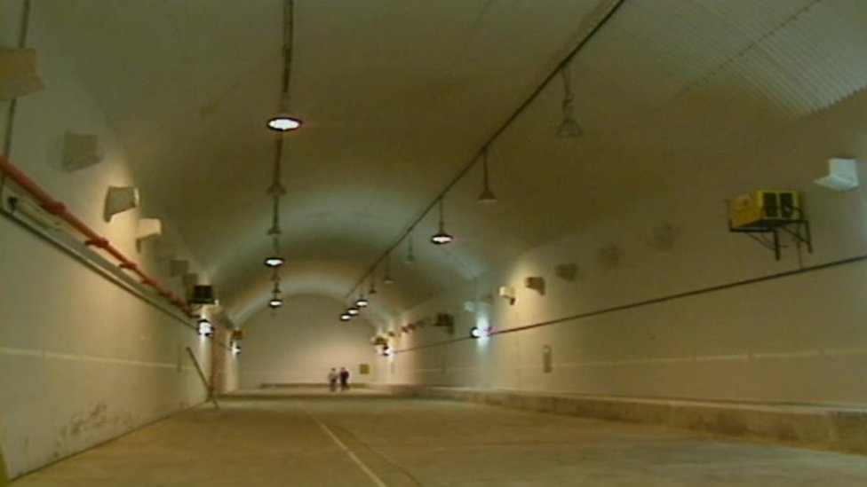 Фотография изнутри одного из огромных туннелей Трекуна