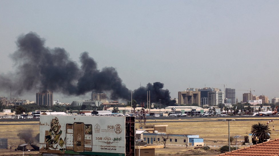 أدى القتال إلى تعطيل الكثير من المنشآت الخيوية في السودان، بما فيها مطار الخرطوم الدولي