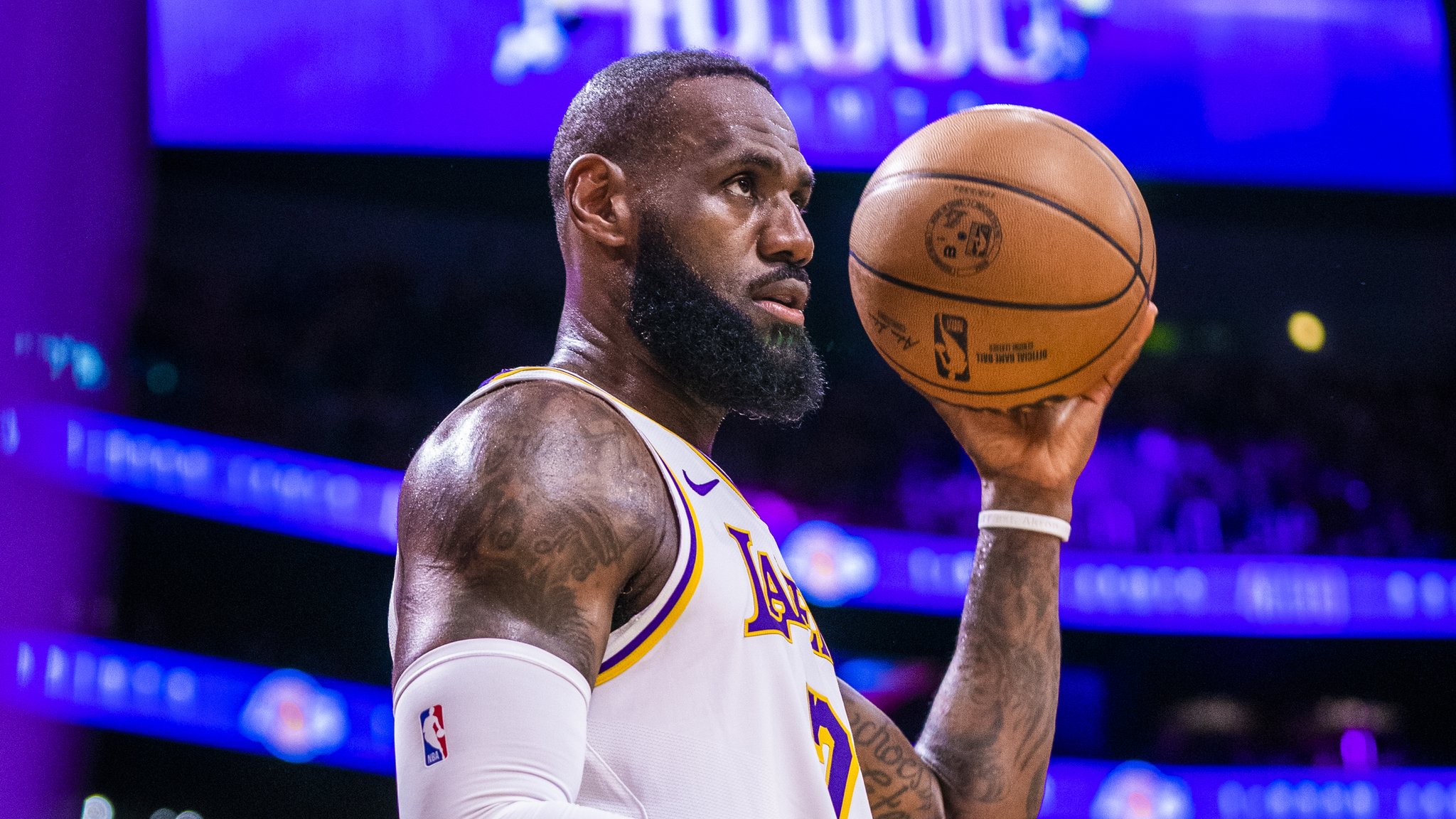 NBA: LeBron James passes 40,000-point mark but LA Lakers lose to Denver Nuggets