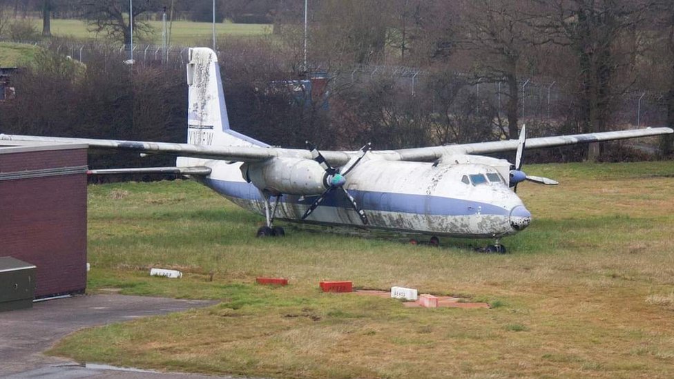 Gatwick: Campaign to save historic plane runs out of time